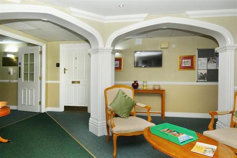 1 bedroom apartment for sale, Roby Court, Huyton, Liverpool