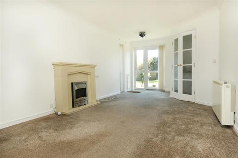 1 bedroom apartment for sale, Roby Court, Huyton, Liverpool