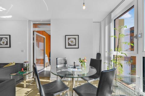 1 bedroom flat for sale, Cable Walk, Greenwich, London, SE10