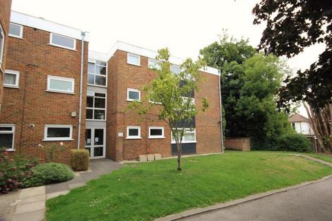 1 bedroom apartment for sale, Hutton Road, Shenfield, Brentwood CM15