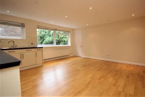 1 bedroom apartment for sale, Hutton Road, Shenfield, Brentwood CM15
