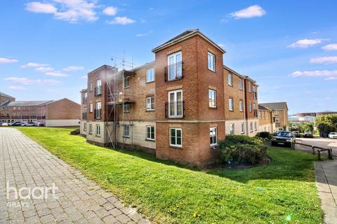 25 Ambleside, Purfleet, RM19 1PT