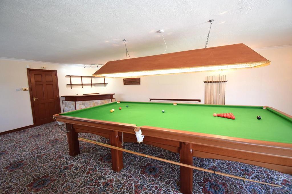 Snooker Room / Family Room