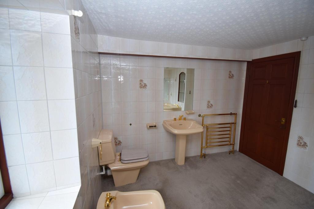 Main Bathroom