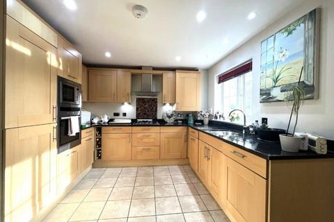 2 bedroom apartment to rent, CAMBERLEY, SURREY, GU15