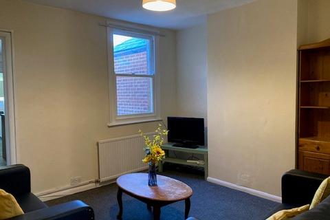 3 bedroom detached house to rent, Henley Street, Oxford OX4