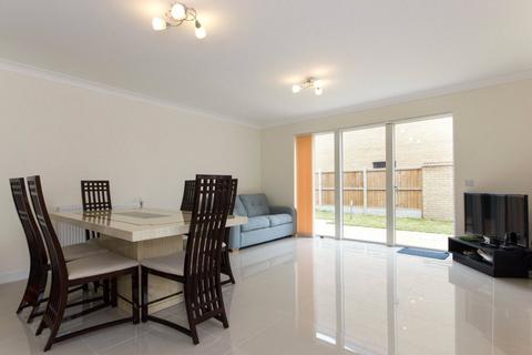 22 Harvest Road, Trumpington, Cambridge, CB2 9PH
