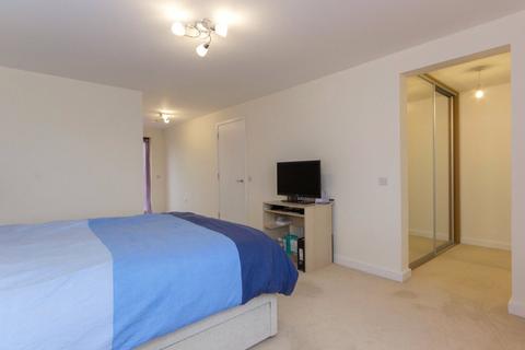 22 Harvest Road, Trumpington, Cambridge, CB2 9PH