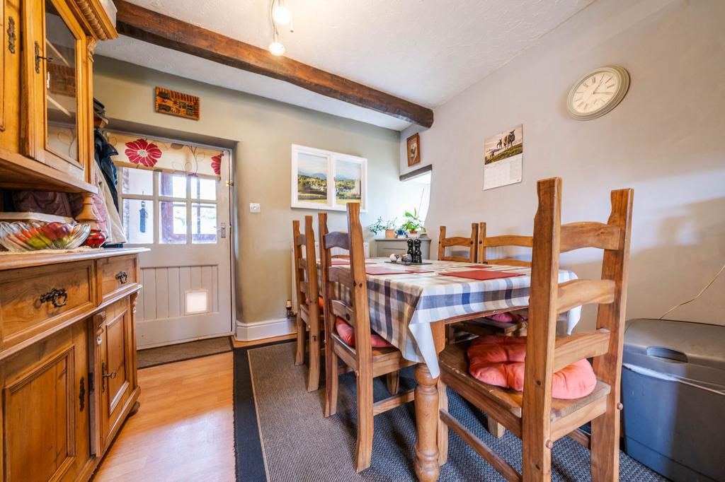 Kitchen diner