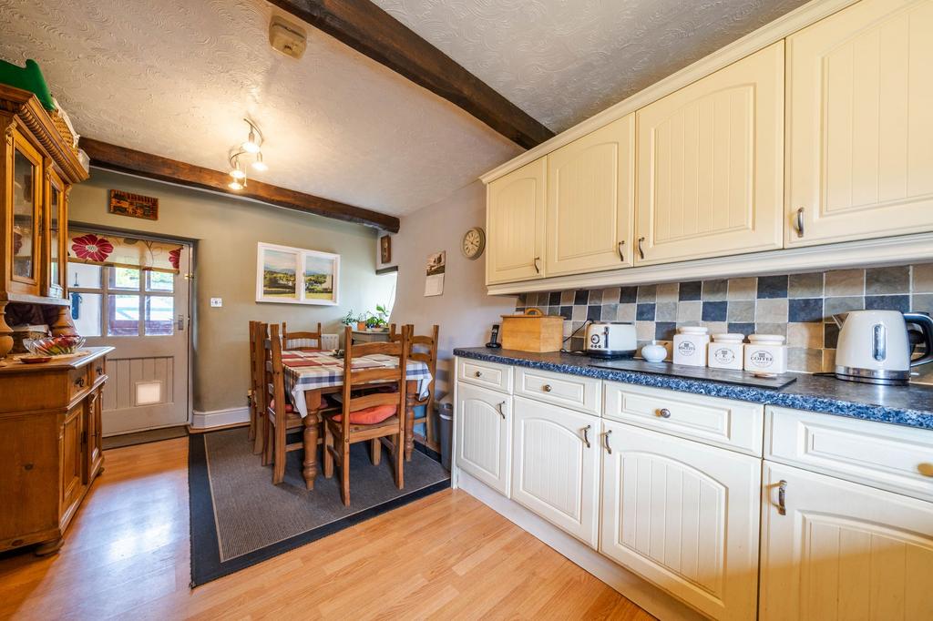Kitchen diner
