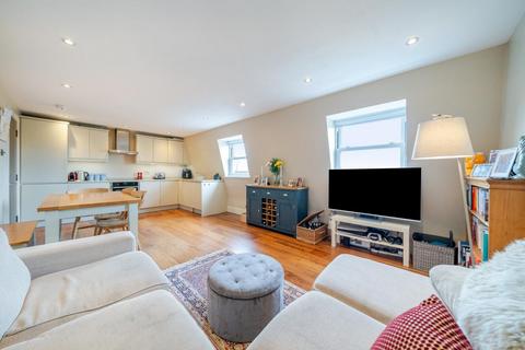 2 bedroom flat for sale, Abercrombie Street, Battersea