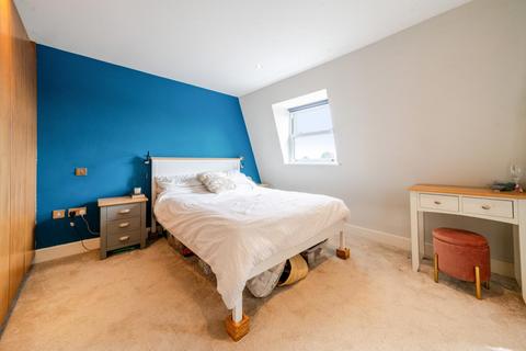 2 bedroom flat for sale, Abercrombie Street, Battersea