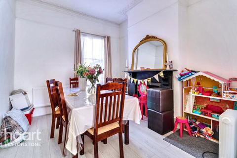 52 Lister Road, London, E11 3DS
