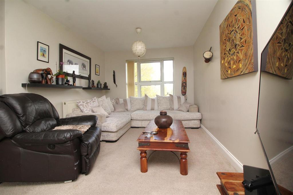 Living area 1.JPG