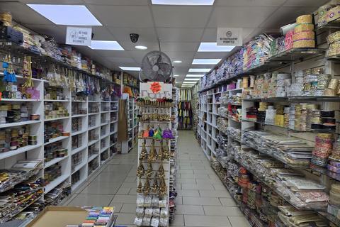 Retail property (high street) to rent, Stratford Road, Sparkhill B11