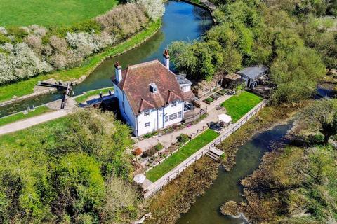 undefined, Bulbourne -  Canal Side