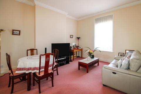 2 bedroom apartment for sale, The Byfrons, Boundary Road, Farnborough , GU14
