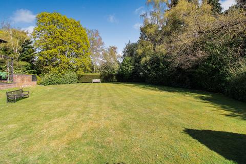 2 bedroom apartment for sale, The Byfrons, Boundary Road, Farnborough , GU14