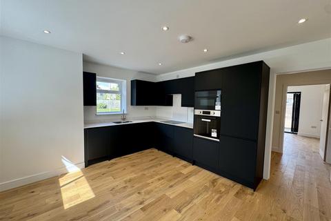 2 bedroom semi-detached house for sale, Ashridge, Farnborough GU14