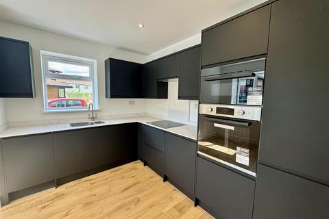 2 bedroom semi-detached house for sale, Ashridge, Farnborough GU14