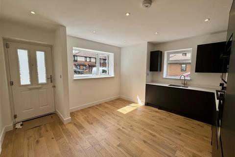 2 bedroom semi-detached house for sale, Ashridge, Farnborough GU14