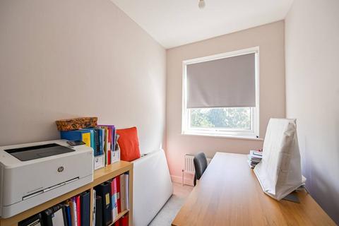 Devonshire Hill Lane, N17, Tottenham, London, N17