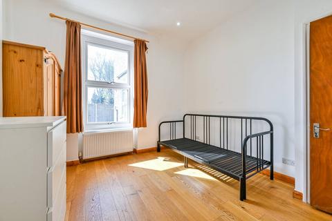 1 bedroom flat for sale, Park Lane, Tottenham, London, N17