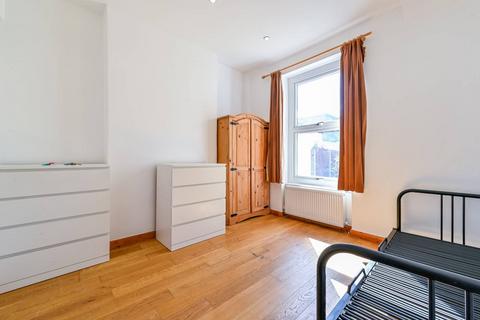 1 bedroom flat for sale, Park Lane, Tottenham, London, N17