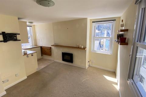 Flat 2, 3 Broadstone, Dartmouth, TQ6 9NR