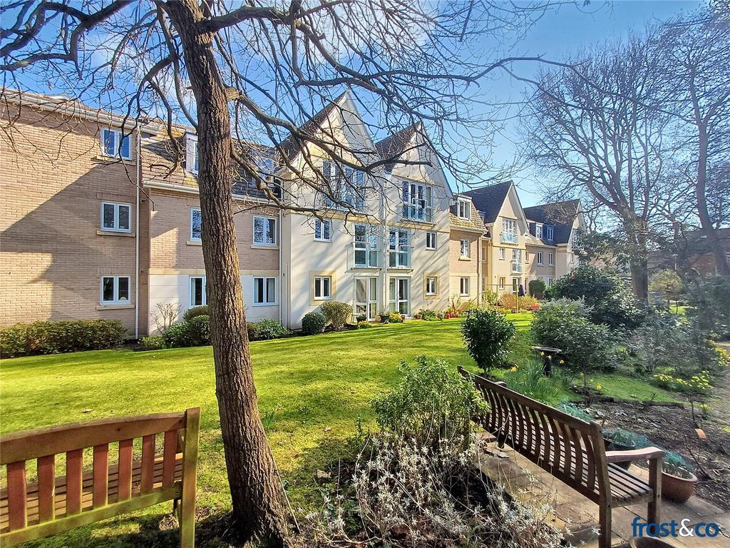 Churchill Lodge