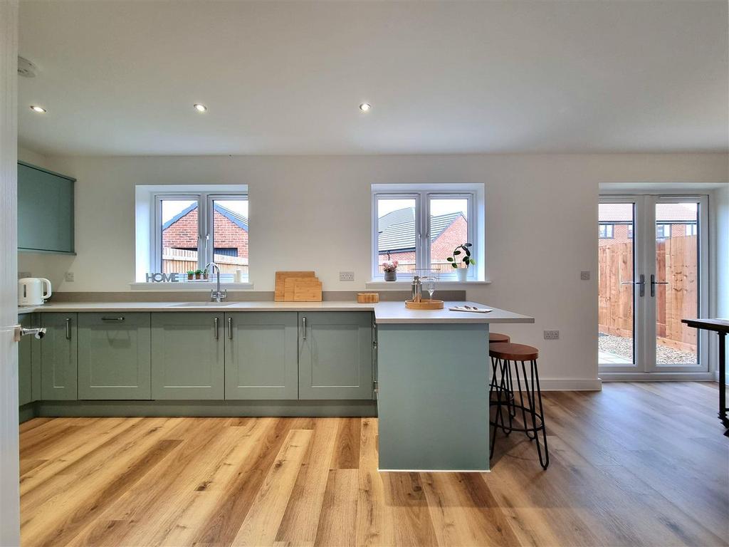 Px G0e Brgd0u F64 Hv0 TYUNw.jpg