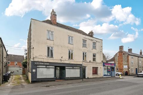2 bedroom flat for sale, Silver Street, Warminster, BA12