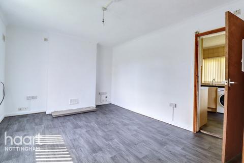 3 bedroom end of terrace house for sale, Hilcot Drive, Aspley