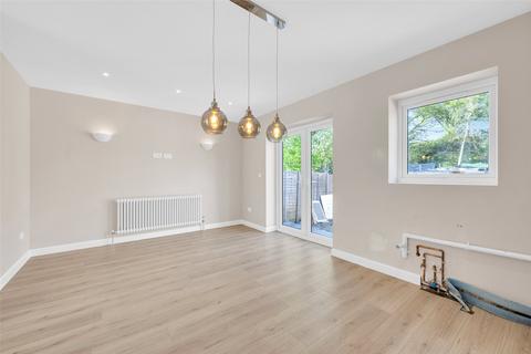 3 bedroom semi-detached house to rent, Parkside Avenue, Bexleyheath, Kent, DA7