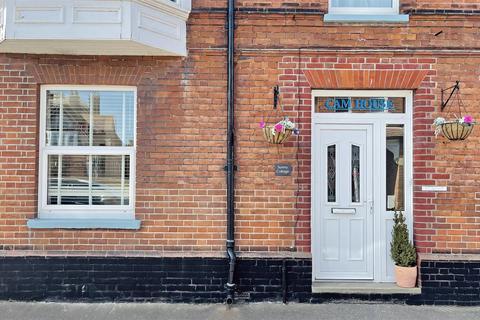 2 bedroom cottage for sale, Cambridge Street, Cromer