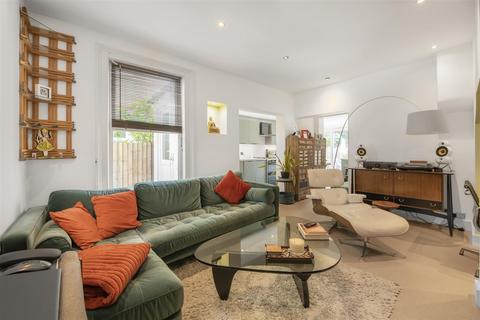 Kingsway, East Sheen, SW14