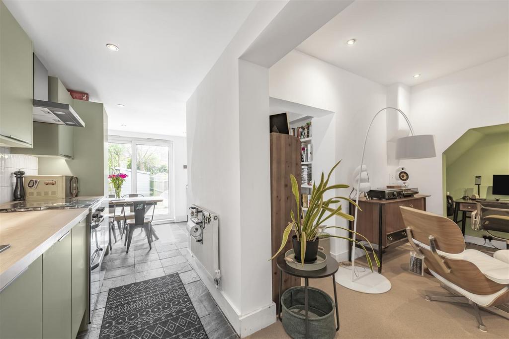 James a kingsway 6 .JPG