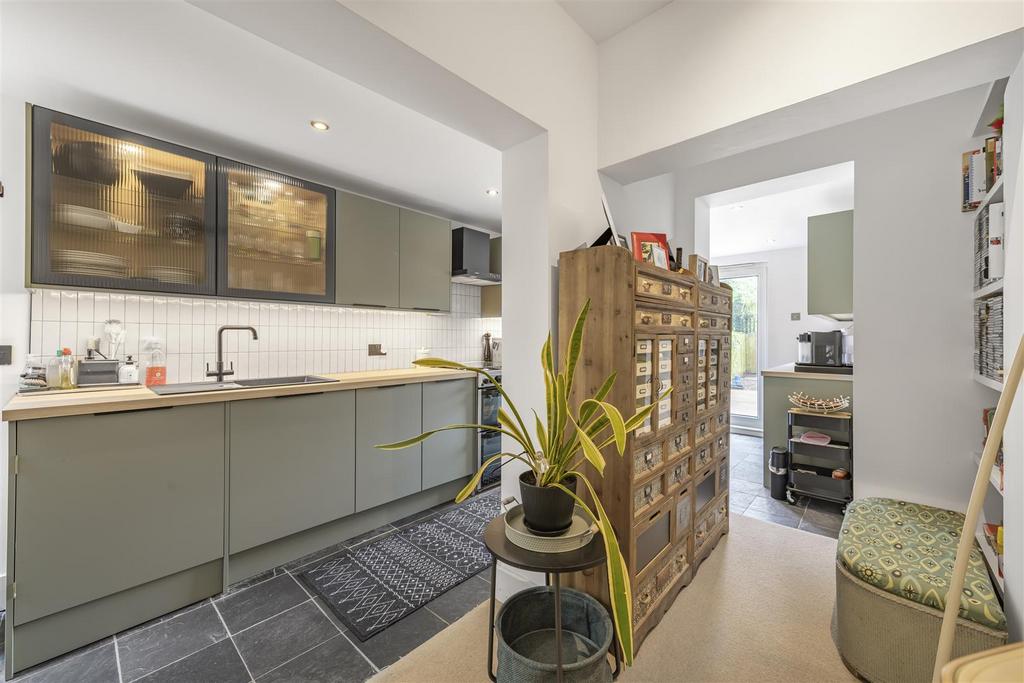 James ande way 2 .JPG