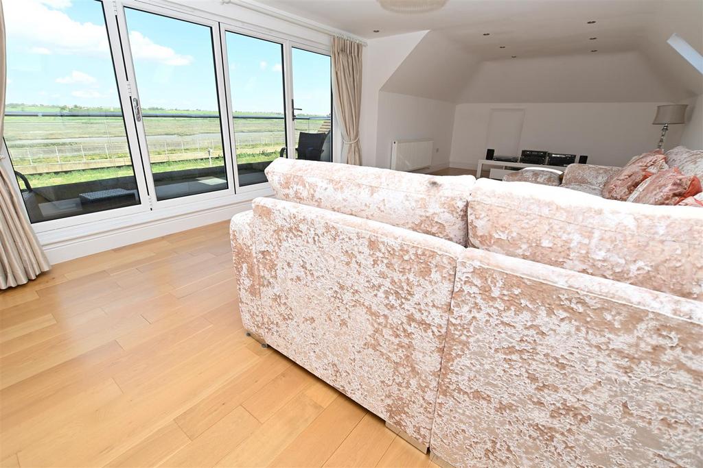 Second Floor Family Lounge/Sitting Room