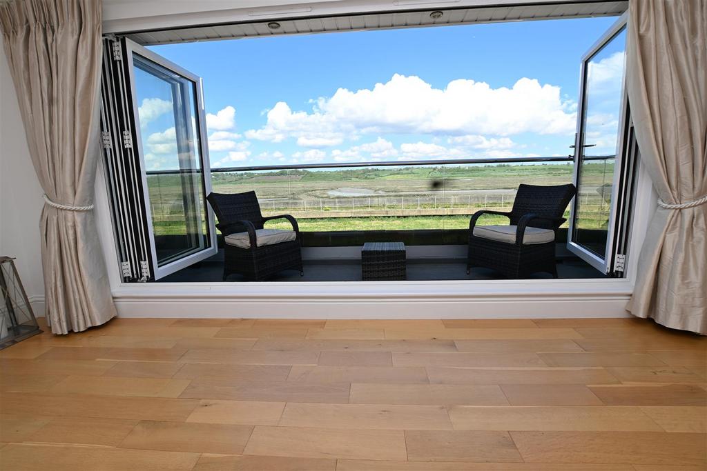 Second Floor Family Lounge/Sitting Room