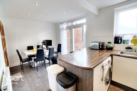 3 bedroom semi-detached house for sale, Bollington Road, Leicester