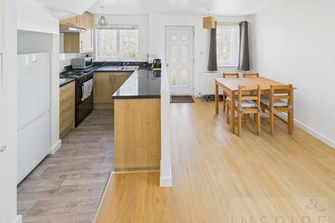 16 Bishopstone Walk, Crawley, RH11 9TA