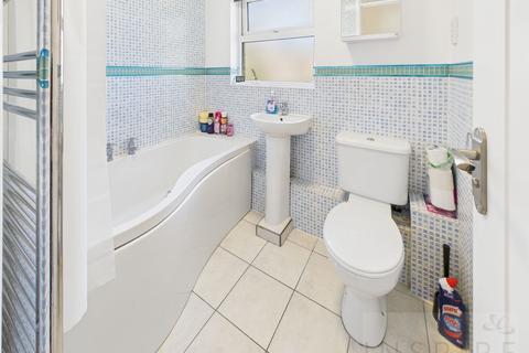16 Bishopstone Walk, Crawley, RH11 9TA