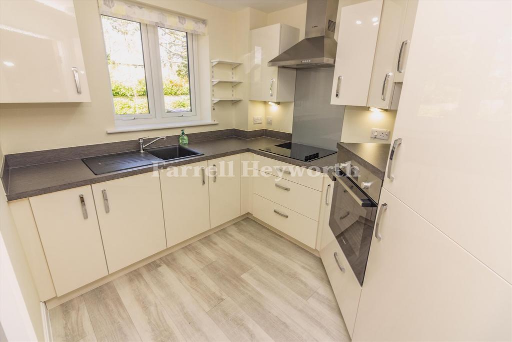 Kitchen b