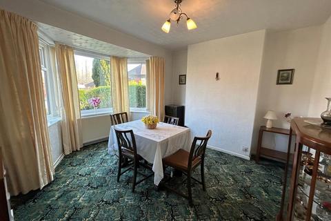 3 bedroom semi-detached house for sale, Clifton Road, Leigh