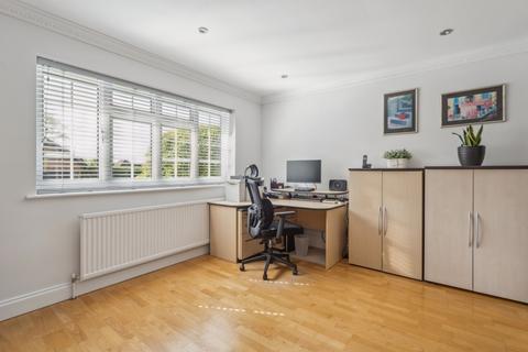 9 Cherry Acre, Chalfont St Peter, Gerrards Cross, SL9 0SX