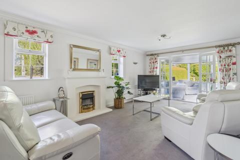 9 Cherry Acre, Chalfont St Peter, Gerrards Cross, SL9 0SX