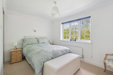 9 Cherry Acre, Chalfont St Peter, Gerrards Cross, SL9 0SX