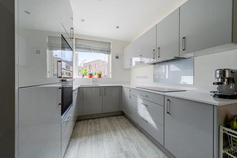 3 bedroom detached house to rent, Barton Park,  Headington,  OX3