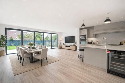 4 bedroom detached house for sale, Church Road, Great Bookham, KT23
